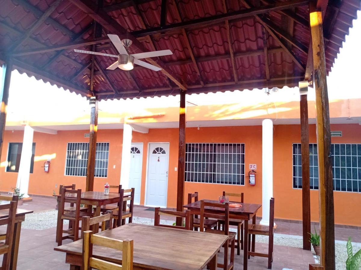 בקאלאר Hotel Casa Ariana מראה חיצוני תמונה